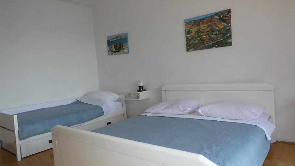 יאדראנובו Tihana Apartments חדר תמונה