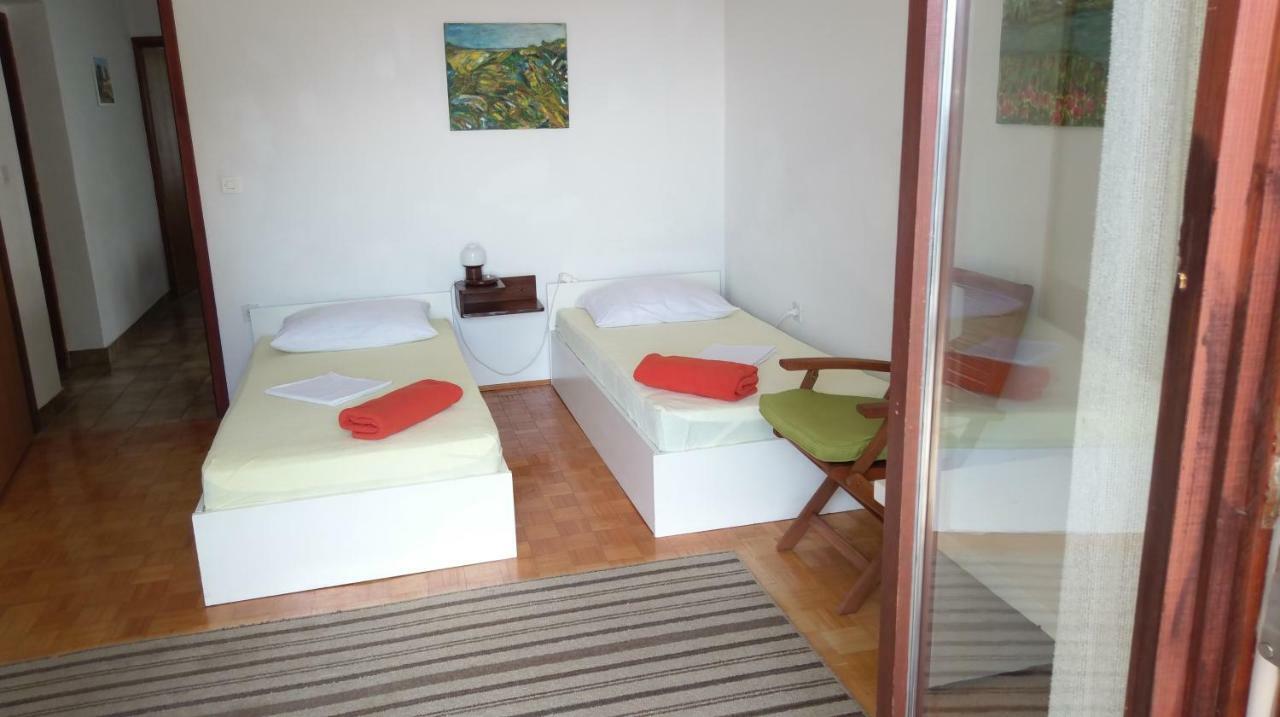 יאדראנובו Tihana Apartments מראה חיצוני תמונה